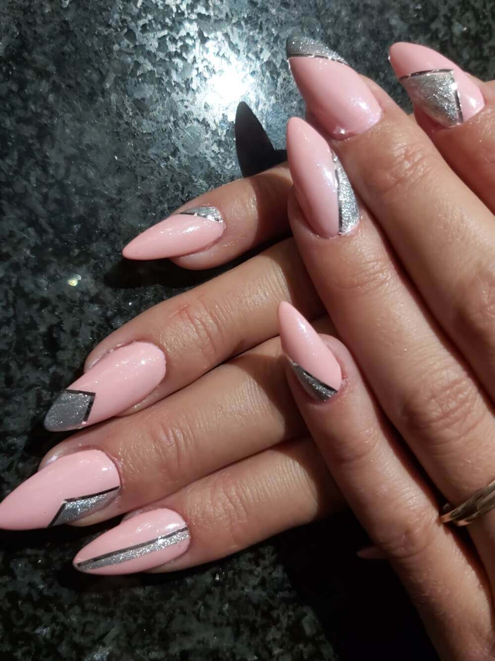 #335 Premium-EFFEKT Color Gel 5ml Helles Rosa mit sehr dezentem Perleffekt - MSE - The Beauty Company